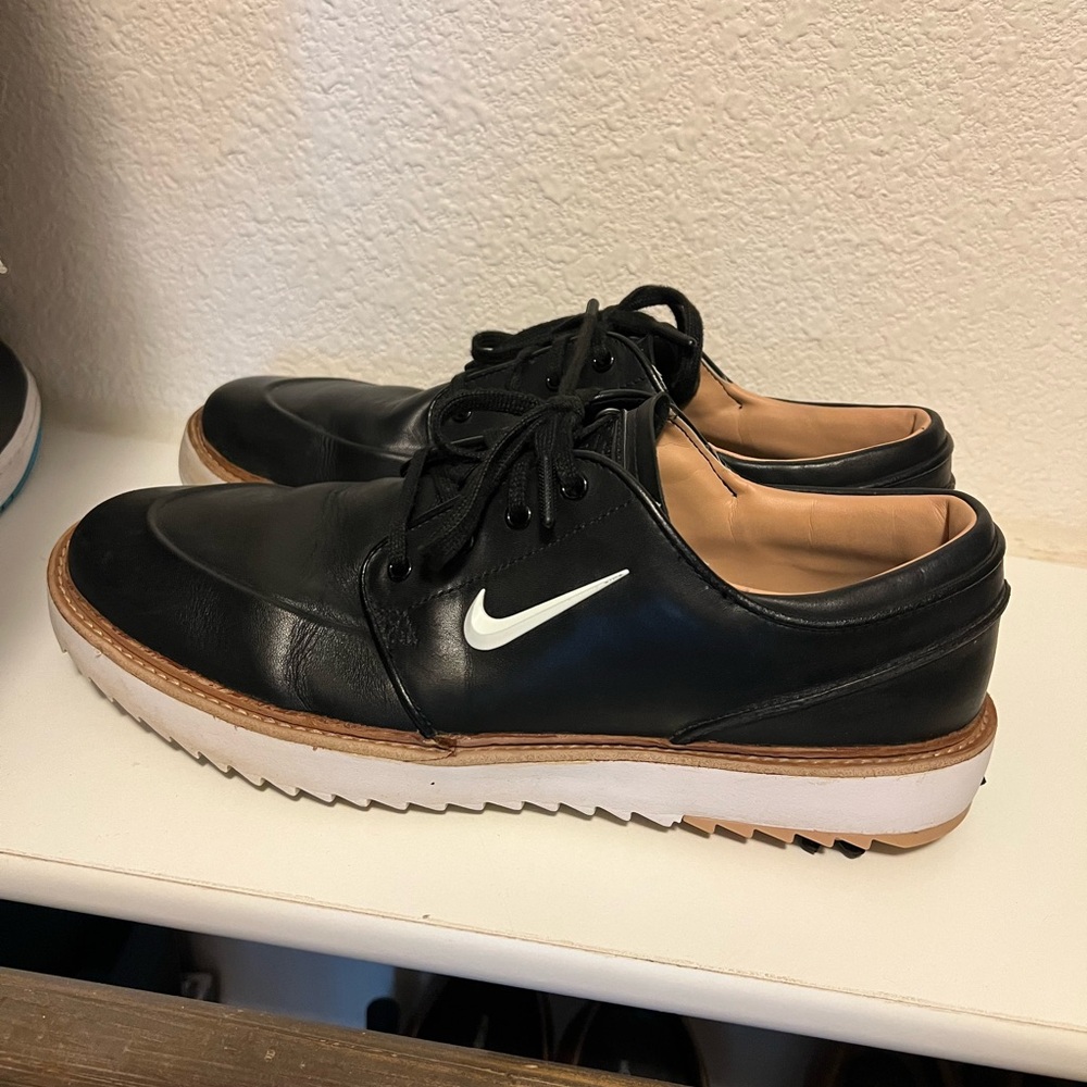 Nike Janoski men’s golf shoes size 12